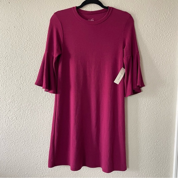 Francesca's Collections Dresses & Skirts - 🚨NWT Francesca’s Alya Shirt Dress Womens S Burgundy 3/4 Bell Sleeve Flowy Casual
